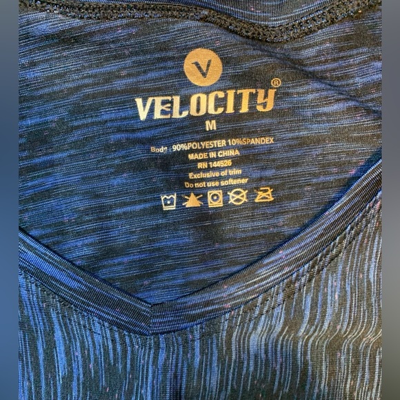 Velocity 2, Danskin 1 Athletic Women's Tops all 3/ONE PRICE! EUC. Size M - Picture 9 of 10